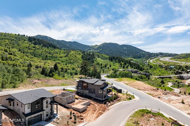4169 W Discovery Way, Home with 4 bedrooms, 4 bathrooms and null parking in Park City UT | Image 8