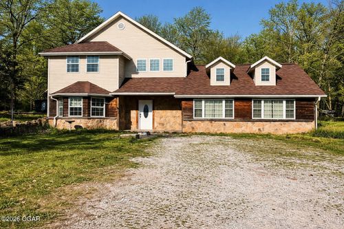 8464 Carver Rd, Neosho, MO, 64850-6631 | Card Image
