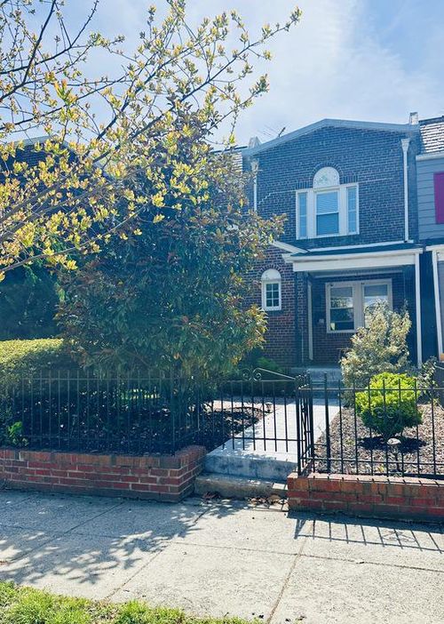 1911 D St Ne, WASHINGTON, DC, 20002-6719 | Card Image