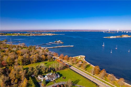 1 Harbor View Dr, Newport, RI, 02840-3819 | Card Image
