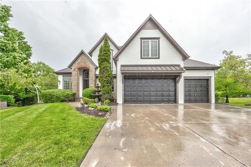 16620 Birch St, Overland Park, KS, 66085-7844 | Card Image