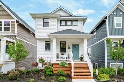 818 S Lake St, Whitehall, MI, 49461-1544 | Card Image