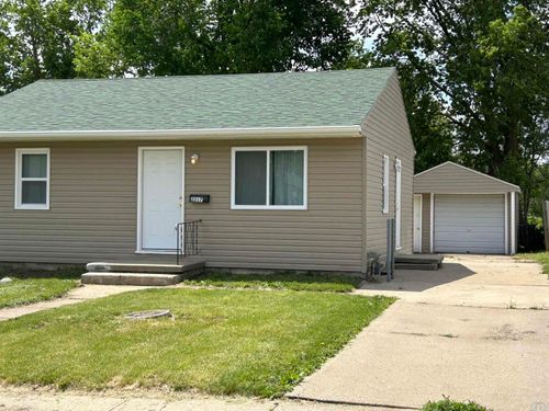 2217 Geneva St, Sioux City, IA, 51103-2144 | Card Image