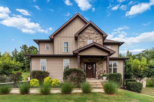 105 Maple Dr, Commerce, GA, 30529-6440 | Card Image