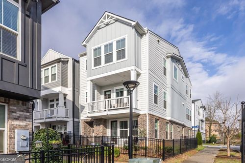 102 Wilburn Ln, Decatur, GA, 30030-2373 | Card Image