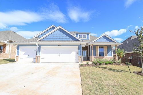 3208 Porter Dr, Edmond, OK, 73012-5037 | Card Image