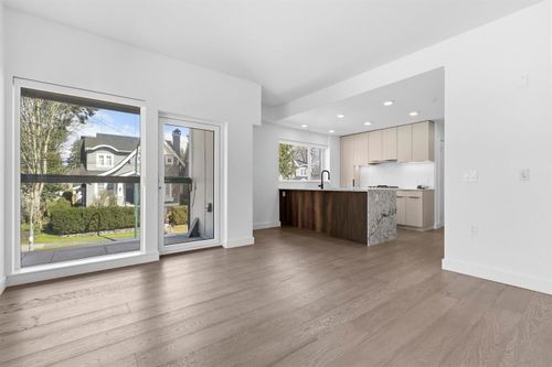 201-3590 W 39th Ave, Vancouver, BC, V6N3A5 | Card Image