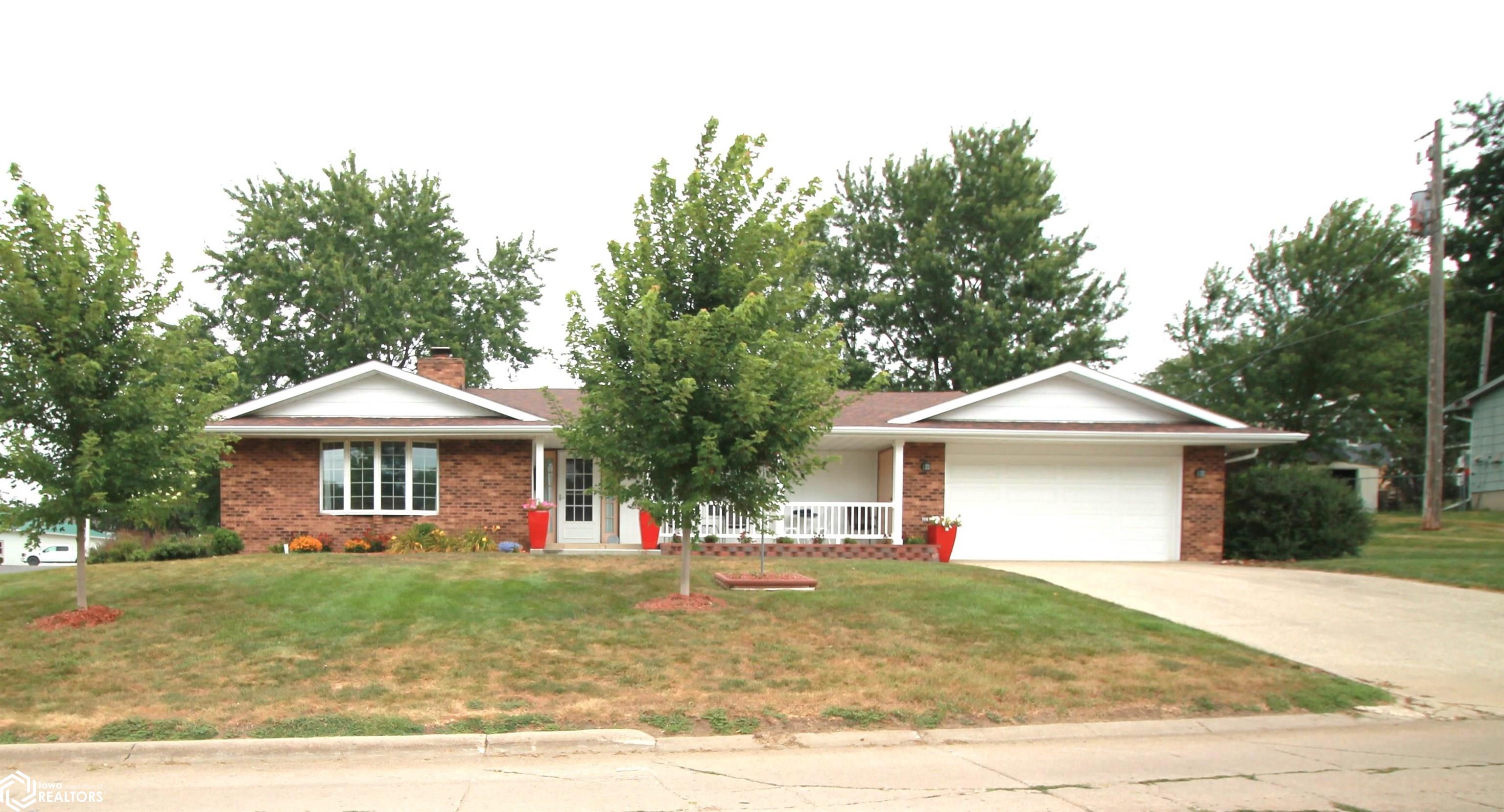 Jackson St, Bedford, IA 50833