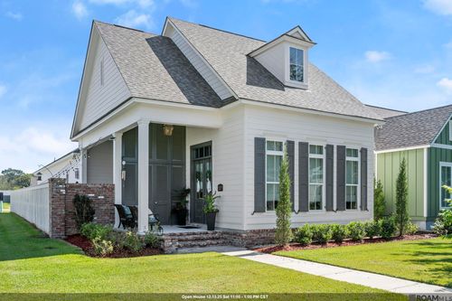 14210 Lovell Ct, Baton Rouge, LA, 70817-5268 | Card Image