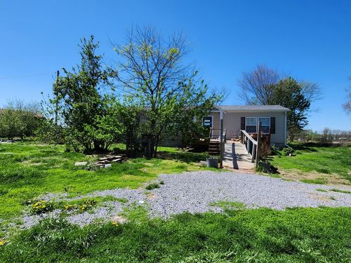 1524 County Road 1800 N, Dahlgren, IL, 62828-4201 | Card Image