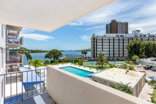 apt-3j-880 Ne 69th St, Miami, FL, 33138-5737 | Card Image