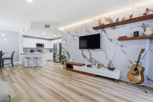104-3964 Pomodoro Cir, Cape Coral, FL, 33909-5139 | Card Image