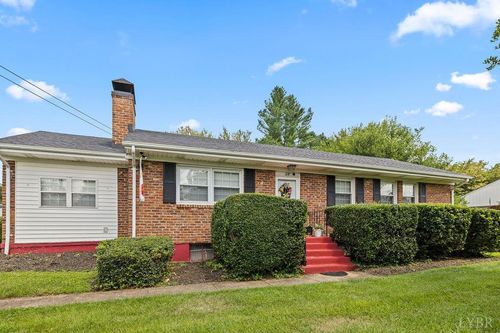 618 Hayes Dr, Lynchburg, VA, 24502-1404 | Card Image