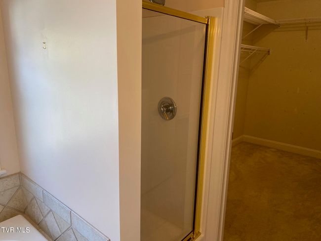 Primary bath | Image 18