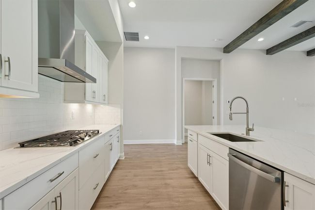 14531 Swiss Bridge Dr, House other with 5 bedrooms, 4 bathrooms and null parking in Lithia FL | Image 13