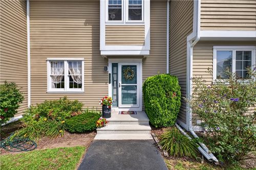 305-735 Willett Ave, Riverside, RI, 02915-2669 | Card Image