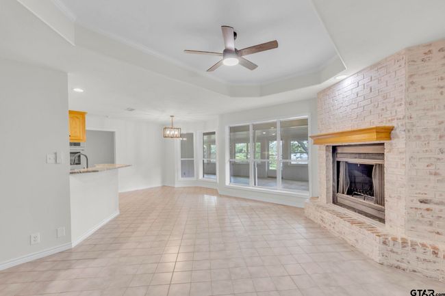 12051 W Lake Dr, House other with 3 bedrooms, 2 bathrooms and null parking in Murchison TX | Image 17