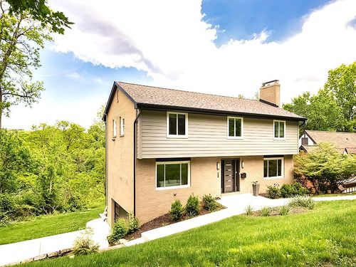 736 Pinetree Road, Mt. Lebanon, PA, 15243 | Card Image