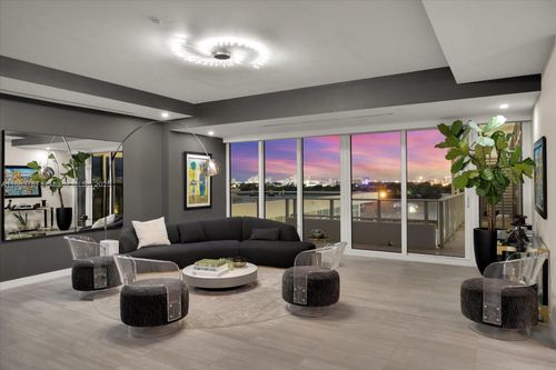 unit-510-4701 N Meridian Ave, Miami Beach, FL, 33140-2962 | Card Image