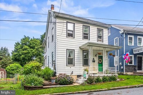 68 Carbon St, PINE GROVE, PA, 17963-1309 | Card Image