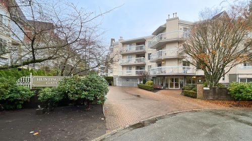 305-9299 121 St, Surrey, BC, V3V7X8 | Card Image