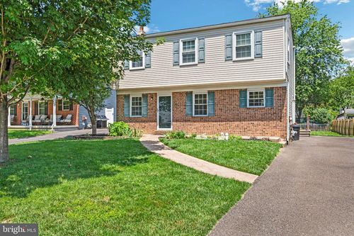 221 Fulling Mill Ln, AMBLER, PA, 19002-4202 | Card Image