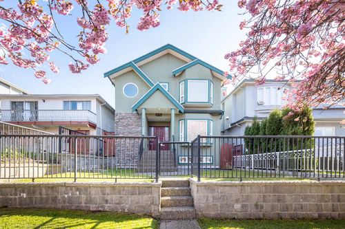 3076 E 27th Ave, Vancouver, BC, V5R1P2 | Card Image