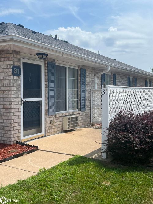 apt-31-1123 48th St, Fort Madison, IA, 52627-4628 | Card Image