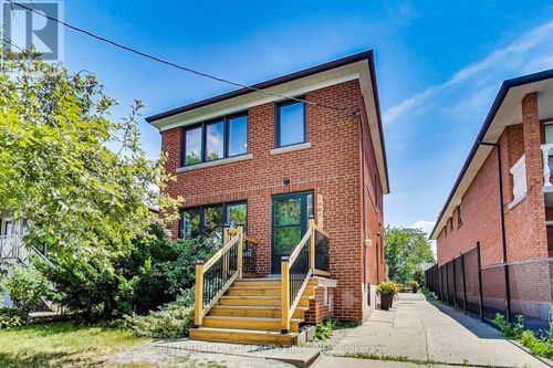 1097 Glengrove Ave, North York, ON, M6B2K3 | Card Image
