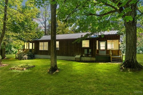 8642 Broadway Rd, Wolcott, NY, 14590 | Card Image