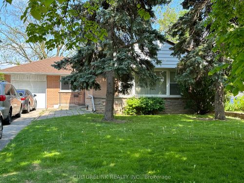 7 Millgate Cres, North York, ON, M2K1L5 | Card Image