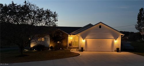 546 E Mohawk Dr, Malvern, OH, 44644-9505 | Card Image