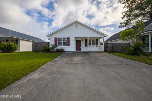 129 Sanders St, Jacksonville, NC, 28540-6120 | Card Image