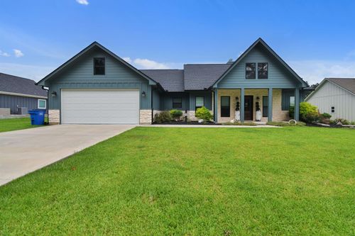 2120 Neyland Dr., Silsbee, TX, 77656 | Card Image