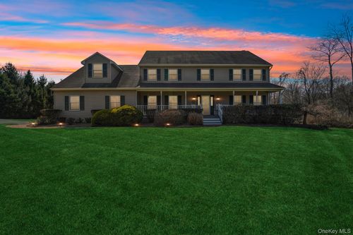 1 Boxwood Ln, Montgomery, NY, 12549-2001 | Card Image