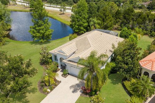 15422 Helmsdale Pl, LAKEWOOD RANCH, FL, 34202-5624 | Card Image