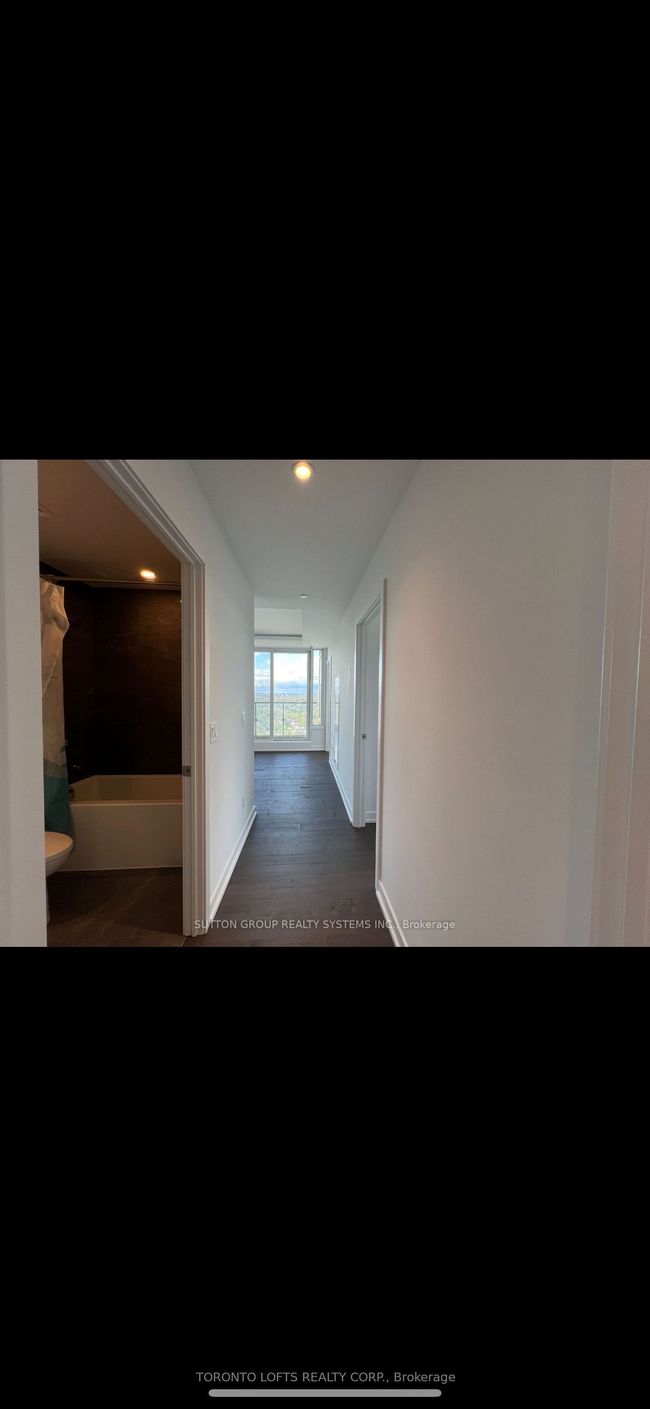 1926 Lake Shore Blvd W, Home with 1 bedrooms, 3 bathrooms and null parking in Toronto ON | Image 13