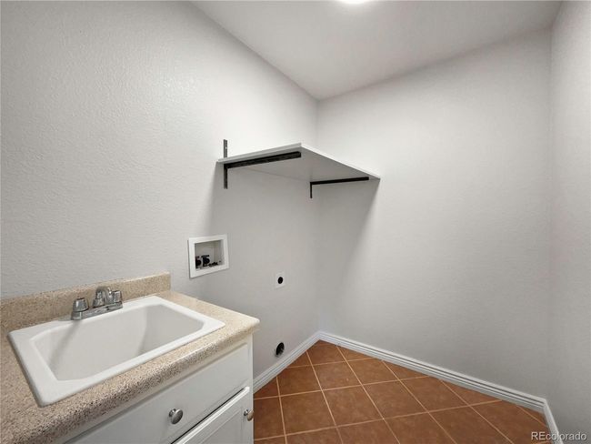 545 Short Dr, House other with 5 bedrooms, 4 bathrooms and 3 parking in Dacono CO | Image 27