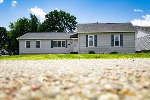 209 Locust St, San Jose, IL, 62682-6167 | Card Image