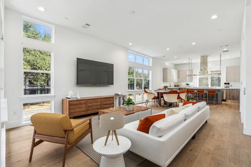 3081 Chimes St, Dallas, TX, 75219-1313 | Card Image