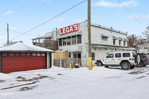9724 Pearl Beach Blvd, Clay, MI, 48001-4258 | Card Image