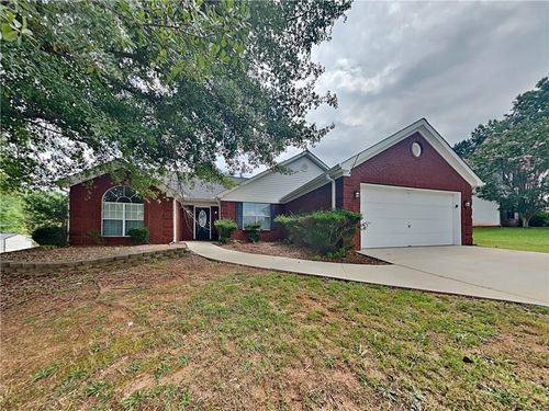 140 Avery Dr, Covington, GA, 30016-8520 | Card Image