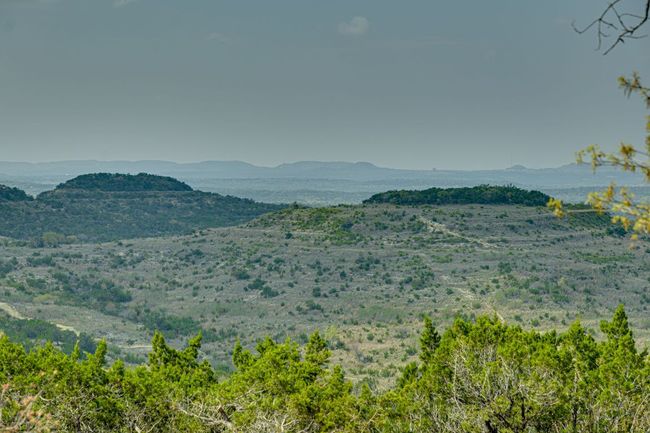 281 Kloster Ln, Home with 3 bedrooms, 2 bathrooms and 20 parking in Blanco TX | Image 6
