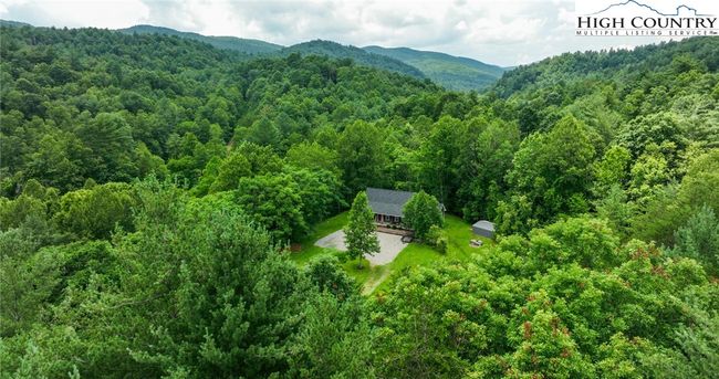 351 Colony Ln, House other with 3 bedrooms, 2 bathrooms and null parking in Purlear NC | Image 7