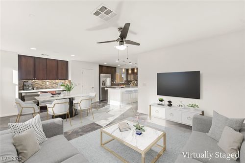 10525 Shiny Skies Dr, Las Vegas, NV, 89129-4604 | Card Image