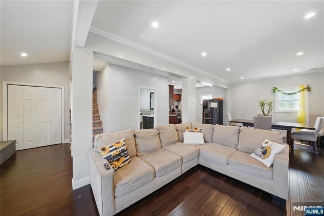 82 Barbour St, House other with 3 bedrooms, 2 bathrooms and null parking in Haledon NJ | Image 4