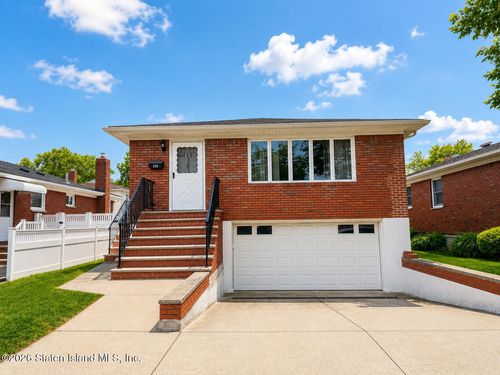 150 Cannon Blvd, Staten Island, NY, 10306-4202 | Card Image