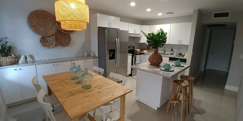 apt-405c-1401 Sw 134th Way, Pembroke Pines, FL, 33027-1897 | Card Image