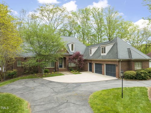 168 Stripers Cove Ln, Clarksville, VA, 23927-3227 | Card Image
