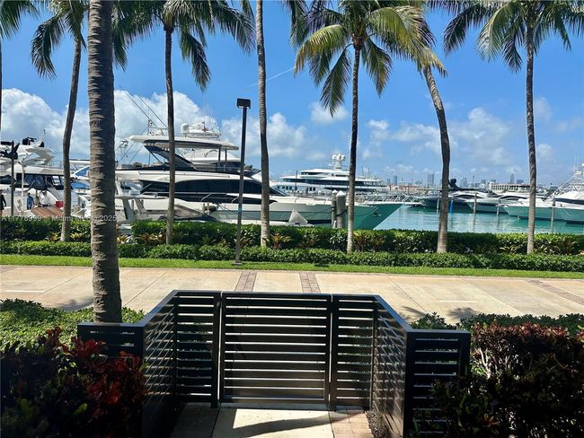STE-4M - 400 Alton Rd, Condo with 1 bedrooms, 2 bathrooms and null parking in Miami Beach FL | Image 37